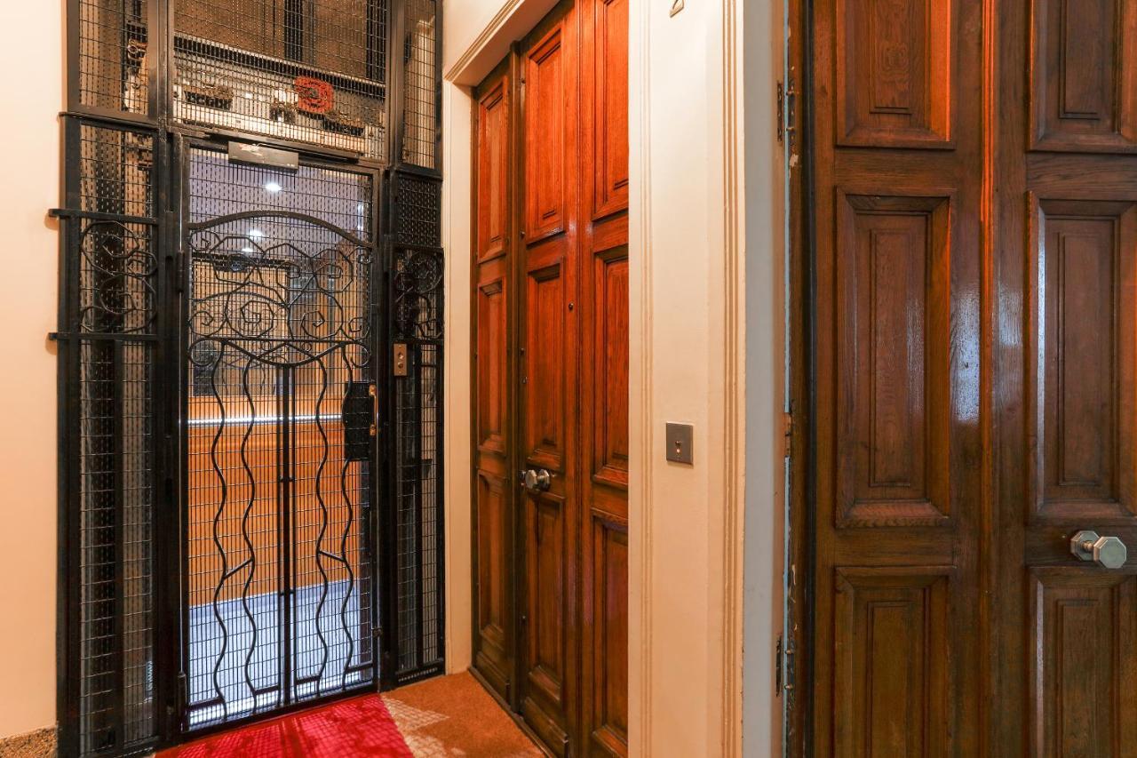 Appartement Place Du Trocadero ปารีส ภายนอก รูปภาพ